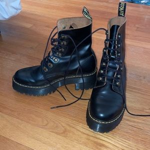 Size 7 Dr Martens Leonas